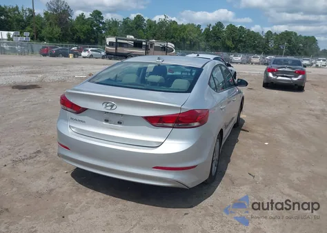 2017 Hyundai Elantra Se z USA, uszkodzony, nr VIN KMHD84LF9HU201249